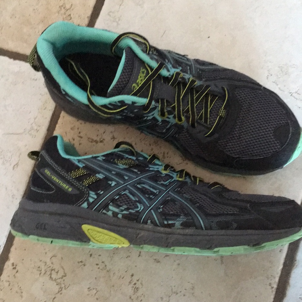 ASIC gel shoes